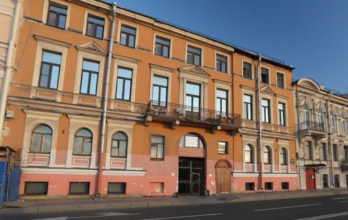 на Набережной Кутузова